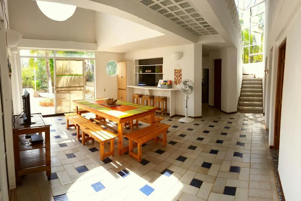 Coral House Sai Hotel El Cove