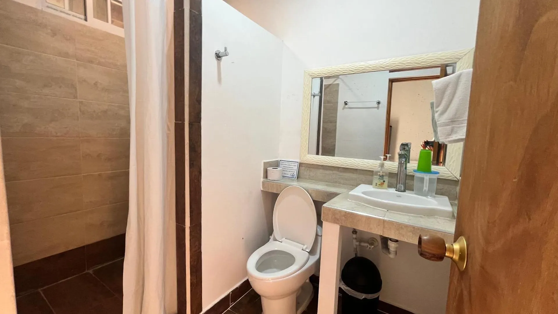 Coral House Sai Hotel El Cove